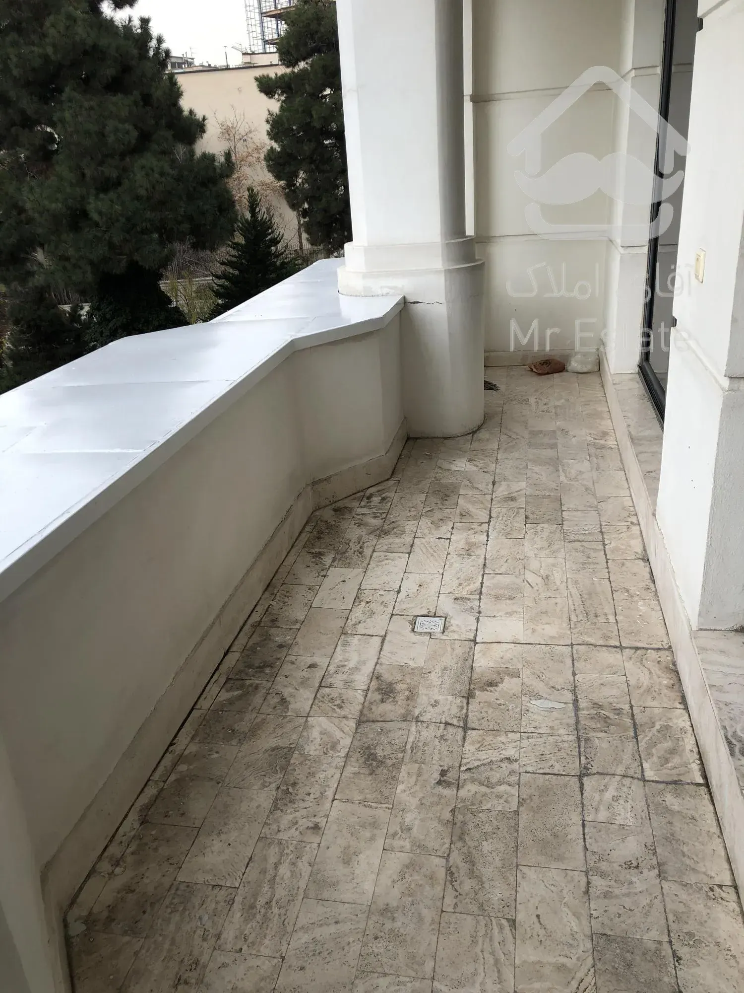 رهن و اجاره آپارتمان ۲۲۰ متری ۳ خوابه فرمانیه