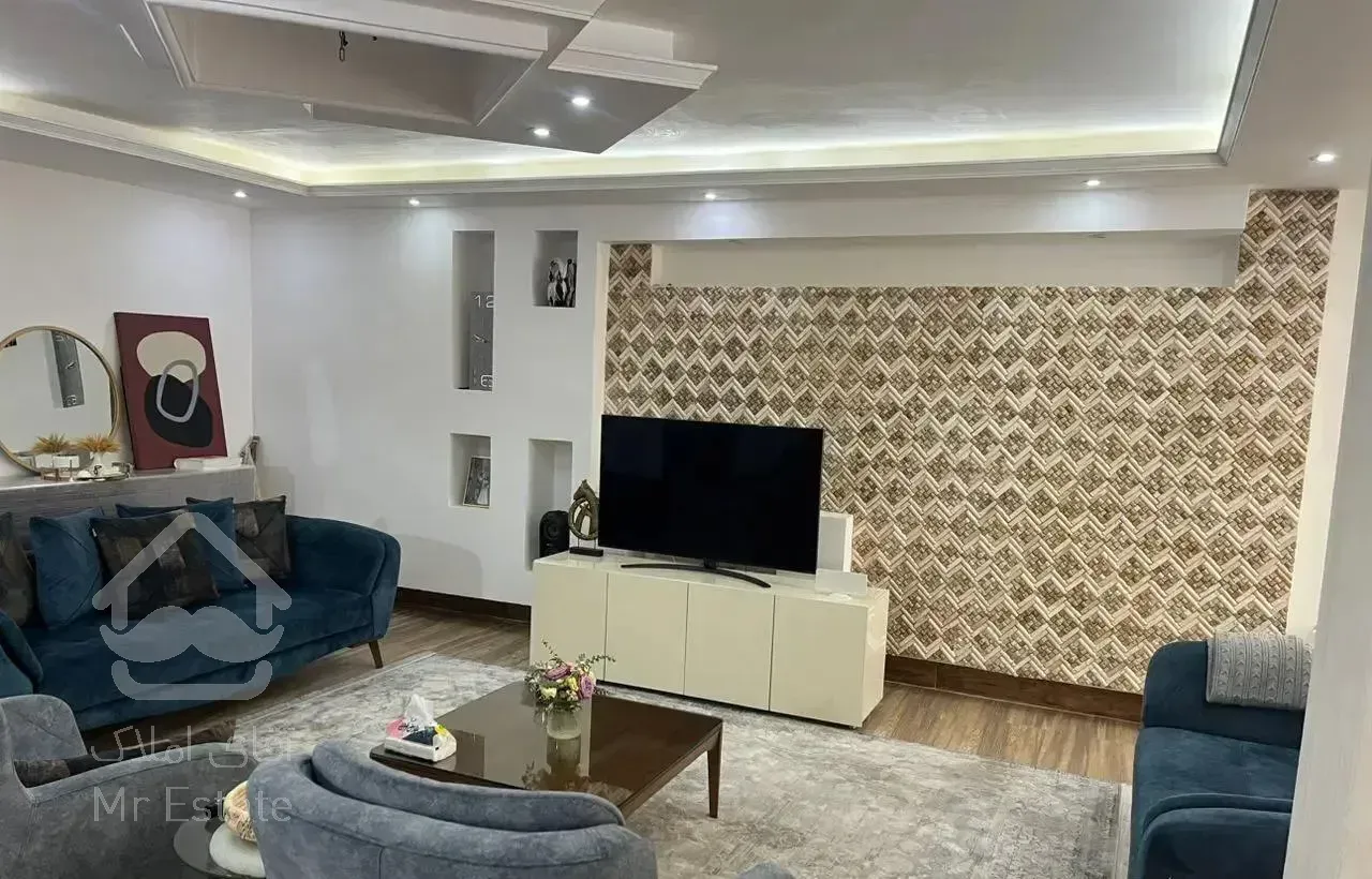 ۱۴۰متری/رادیو دریا / تراس قابل چیدمان