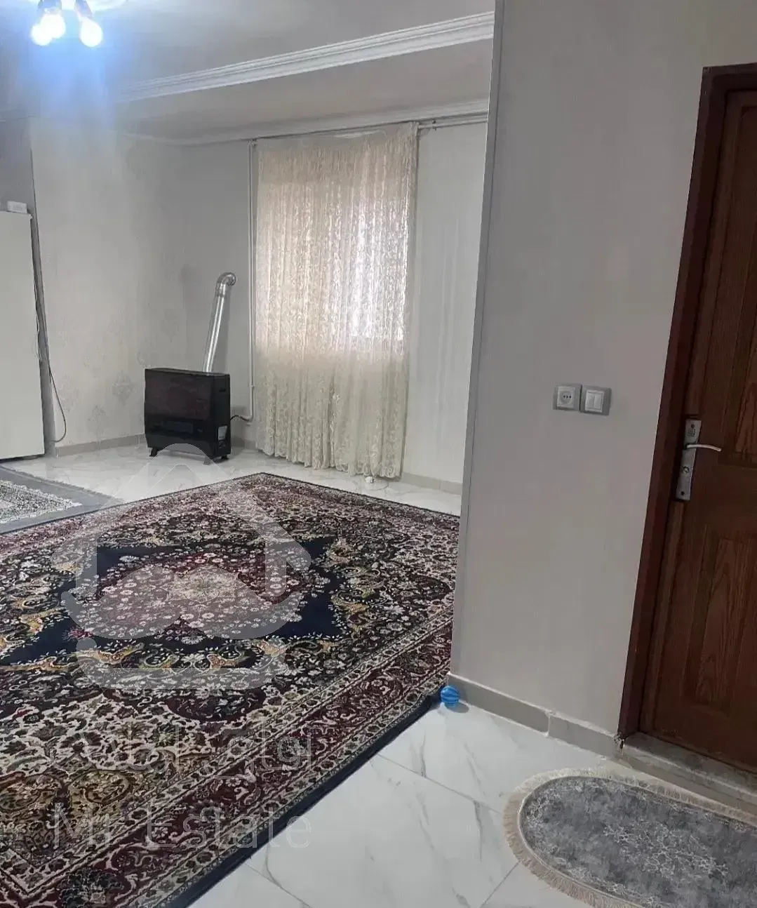 فروش واحد ۷۶ متری در معلم