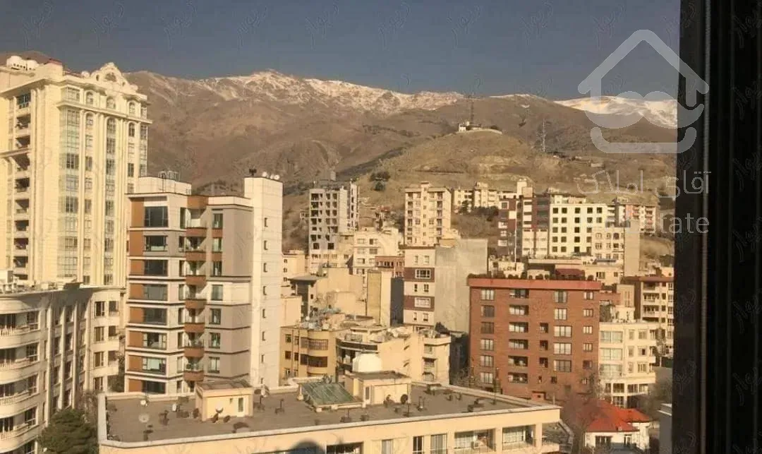 نیاوارن بوکان ۱۵۰ متر ۳ طرف نور‌گیر دنج و سر‌سبز