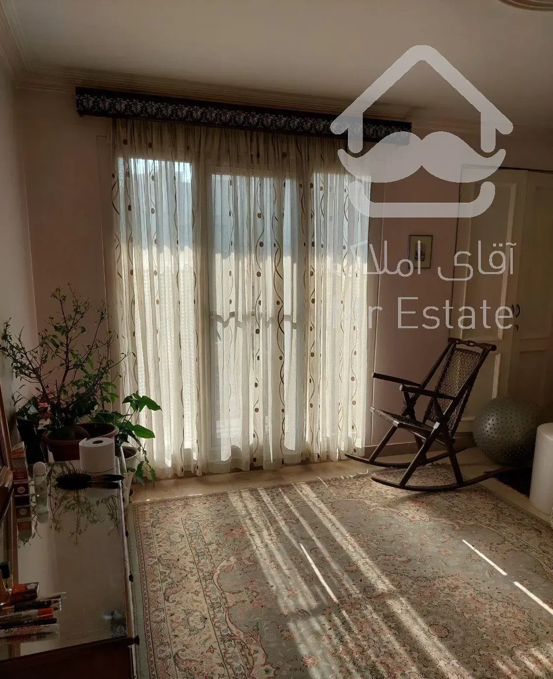 آپارتمان ۲۱۰ متری تک واحدی با کلیه امکانات