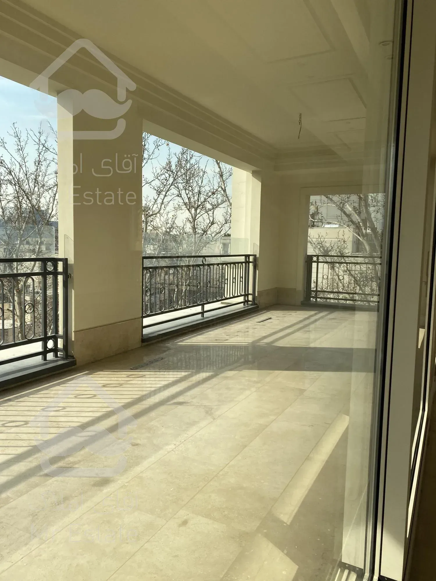 فرشته فروش ۶۰۰ متر تکواحدی با ۹۵ متر تراس