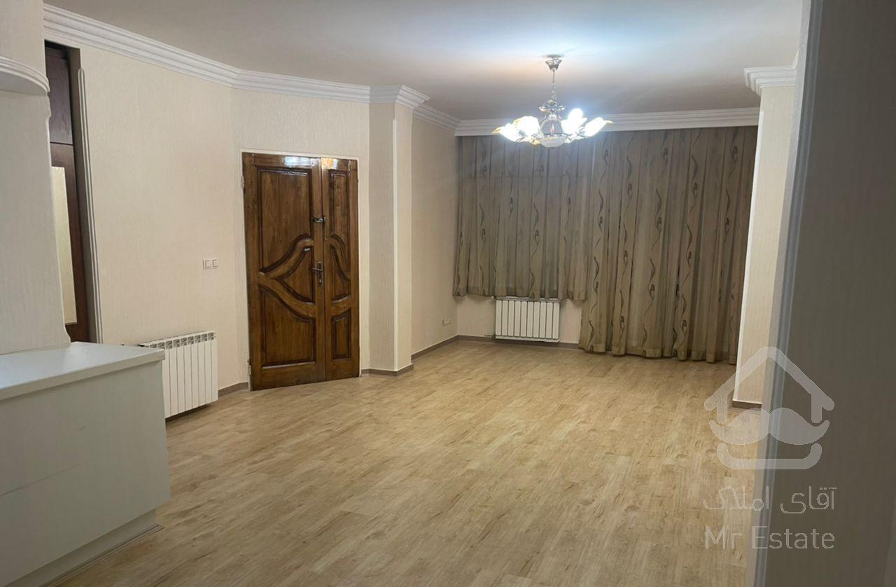 85متر/غرق آفتاب مستقیم/سالن پرده خور/ مترو صادقیه