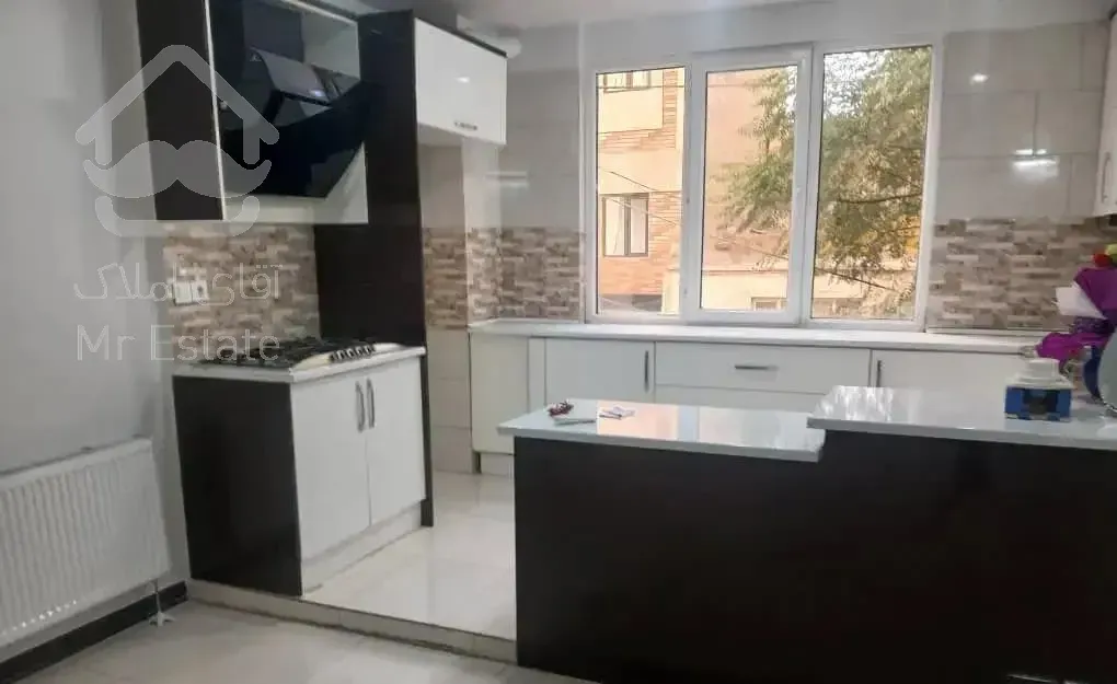 آپارتمان ۸۰ متری ۲ خوابه فلکه چهارم با پارکینگ