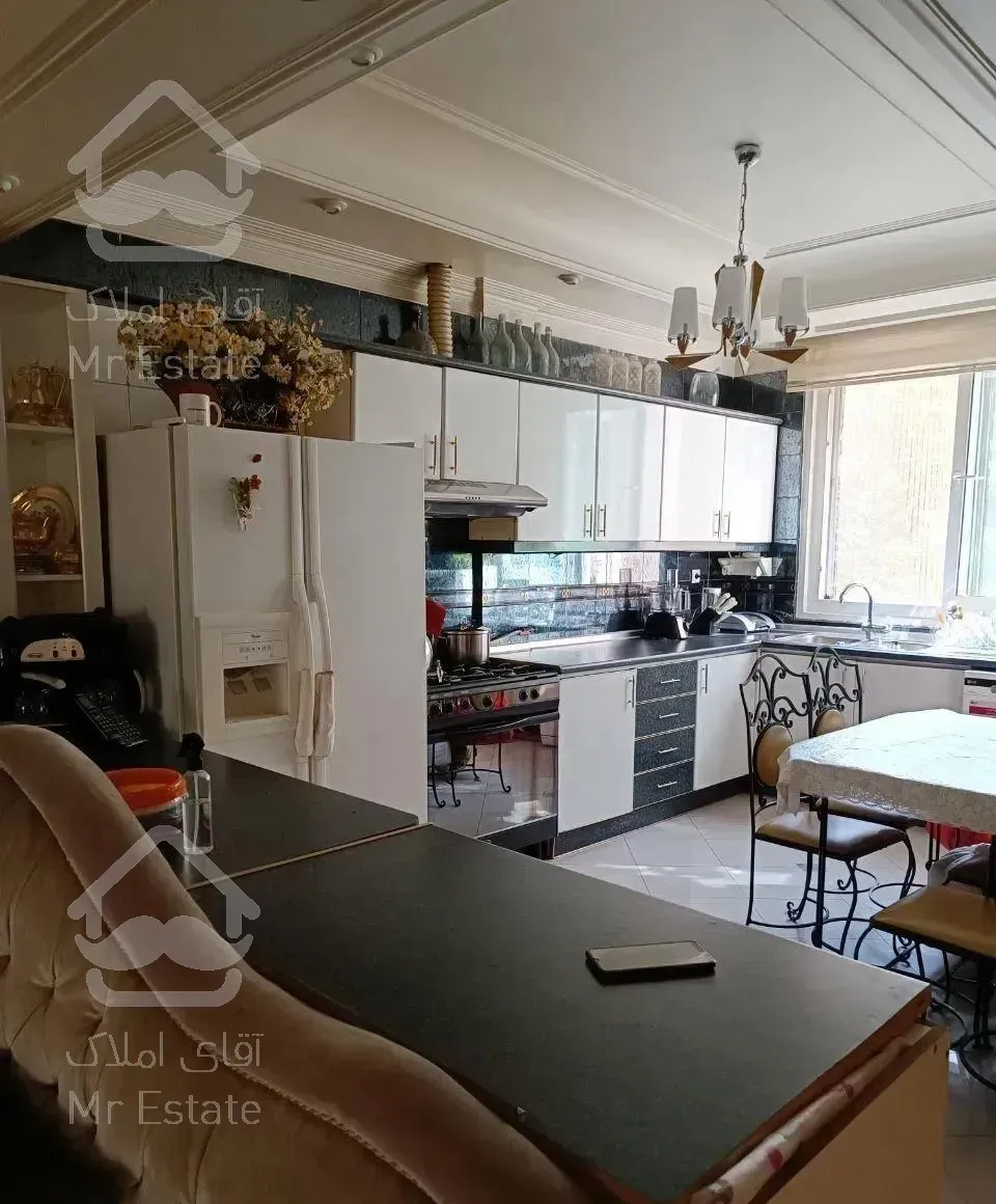 زعفرانیه آپارتمان 170متر،سه خواب،سند سالم تک برگ