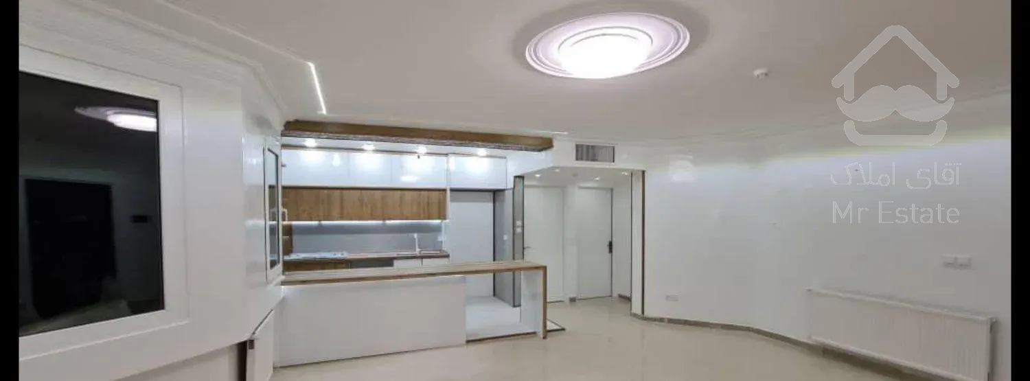 آپارتمان ۱۰۰ متری دو خواب آلاله شرقی