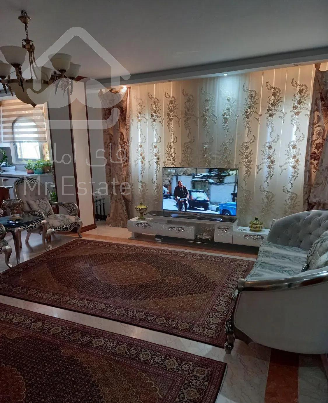 ۱۱۰ متر ۲ خواب رو به آفتاب  بهنام