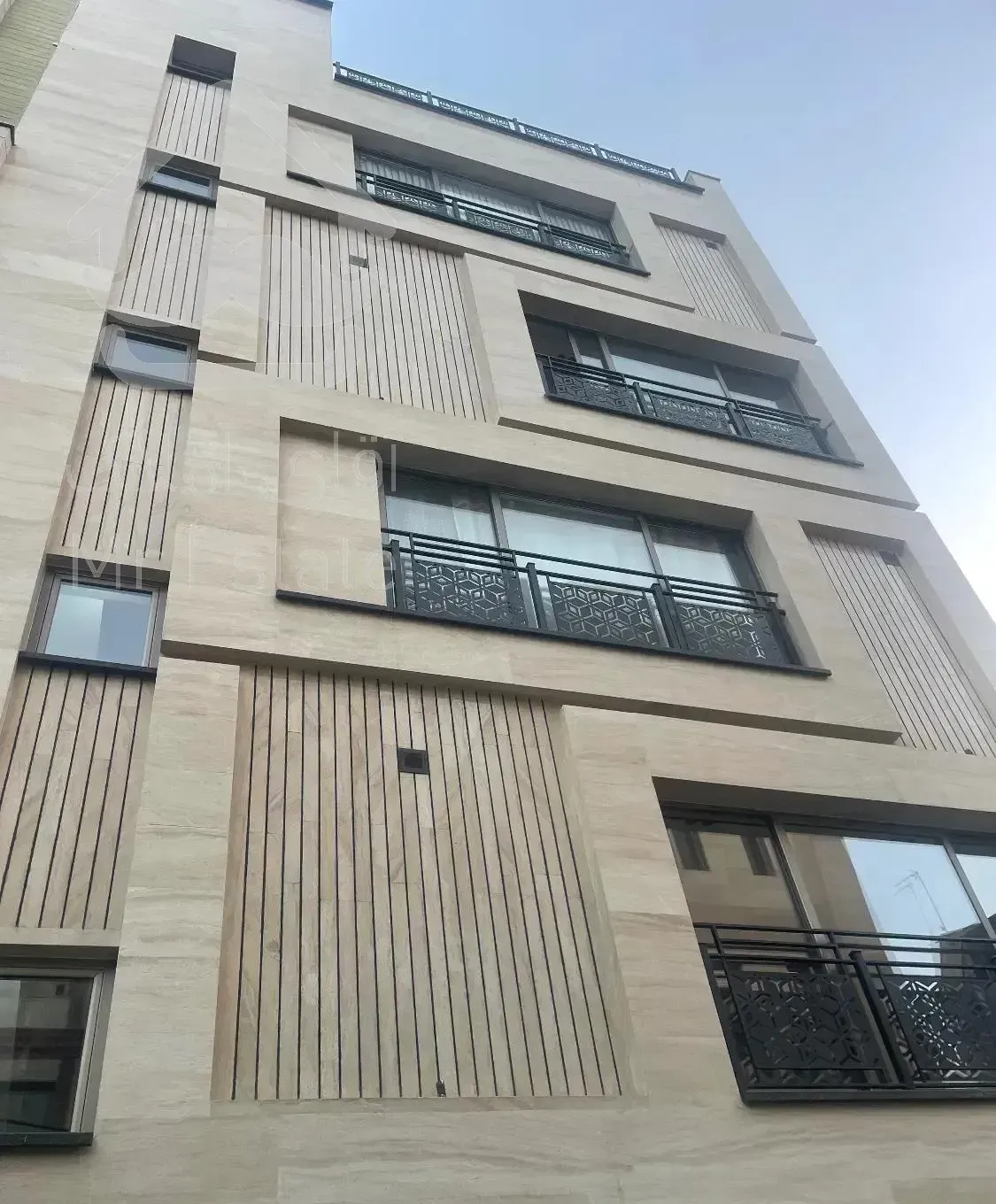 95متر فول امکانات