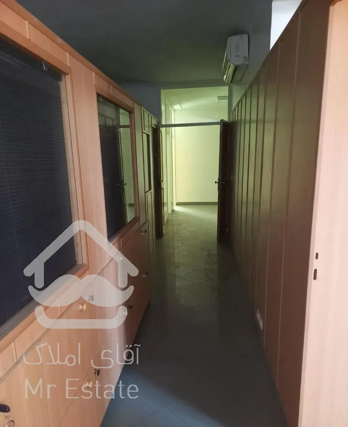 آپارتمان  ۱۸۳ متر . سند مسکونی. موقیعت اداری