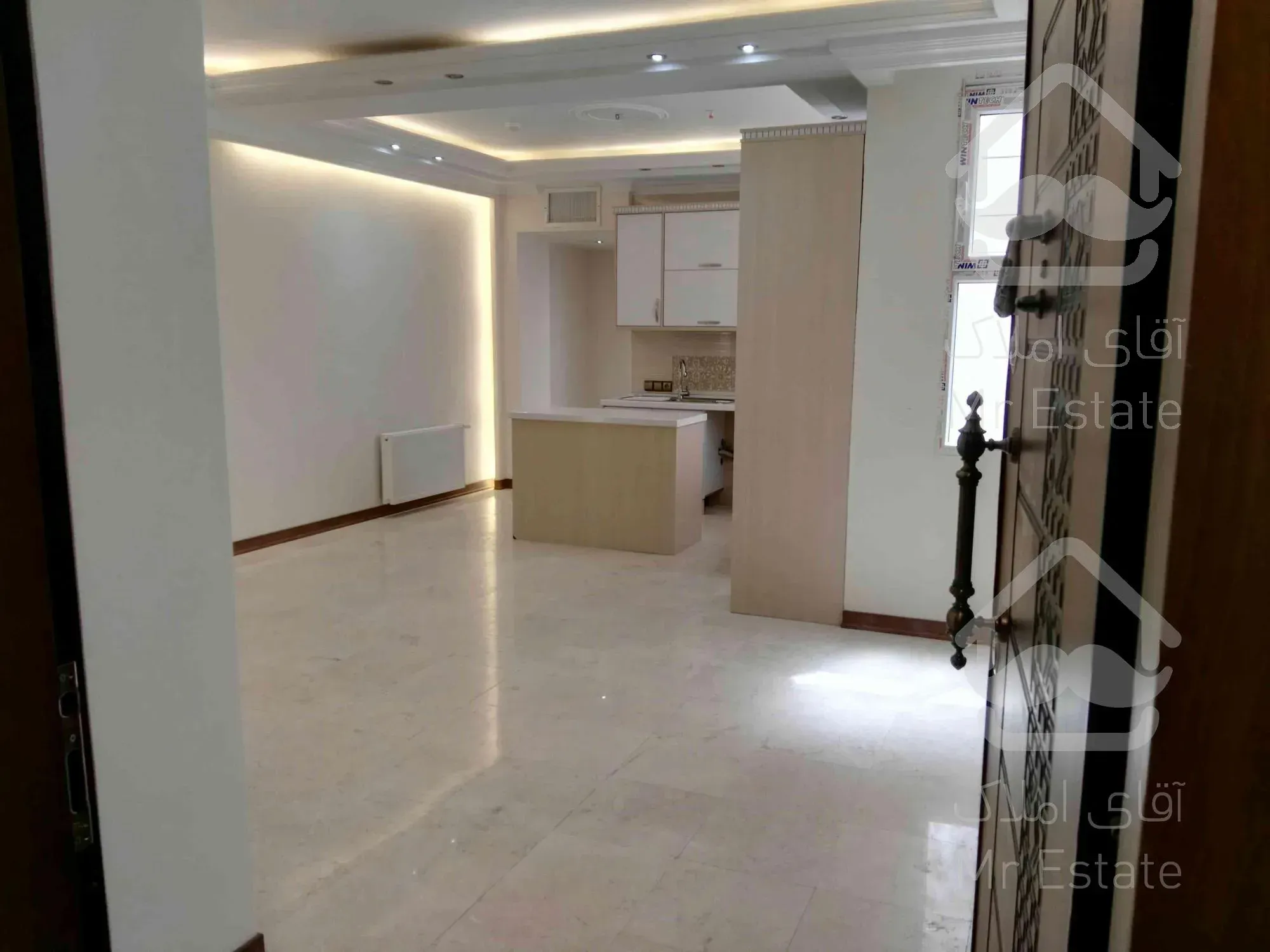 ۷۵ متر نوساز سوپر لوکس بلوار فردوس شرق ابراهیمی شمالی