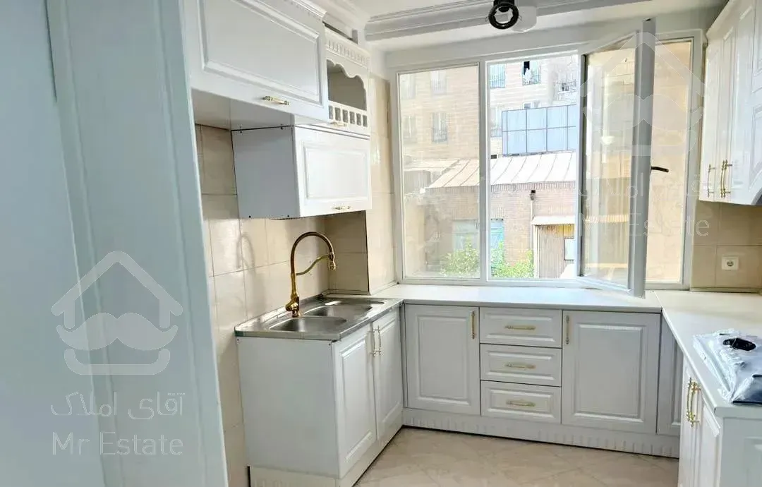 ۳۲متر فول امکانات ۵سال کلید.اذری