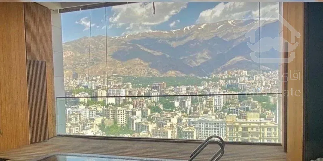 ۲۳۰ متر بر فراز ابرها طبقه ۱۴ بهمراه ۷۰ متر تراس