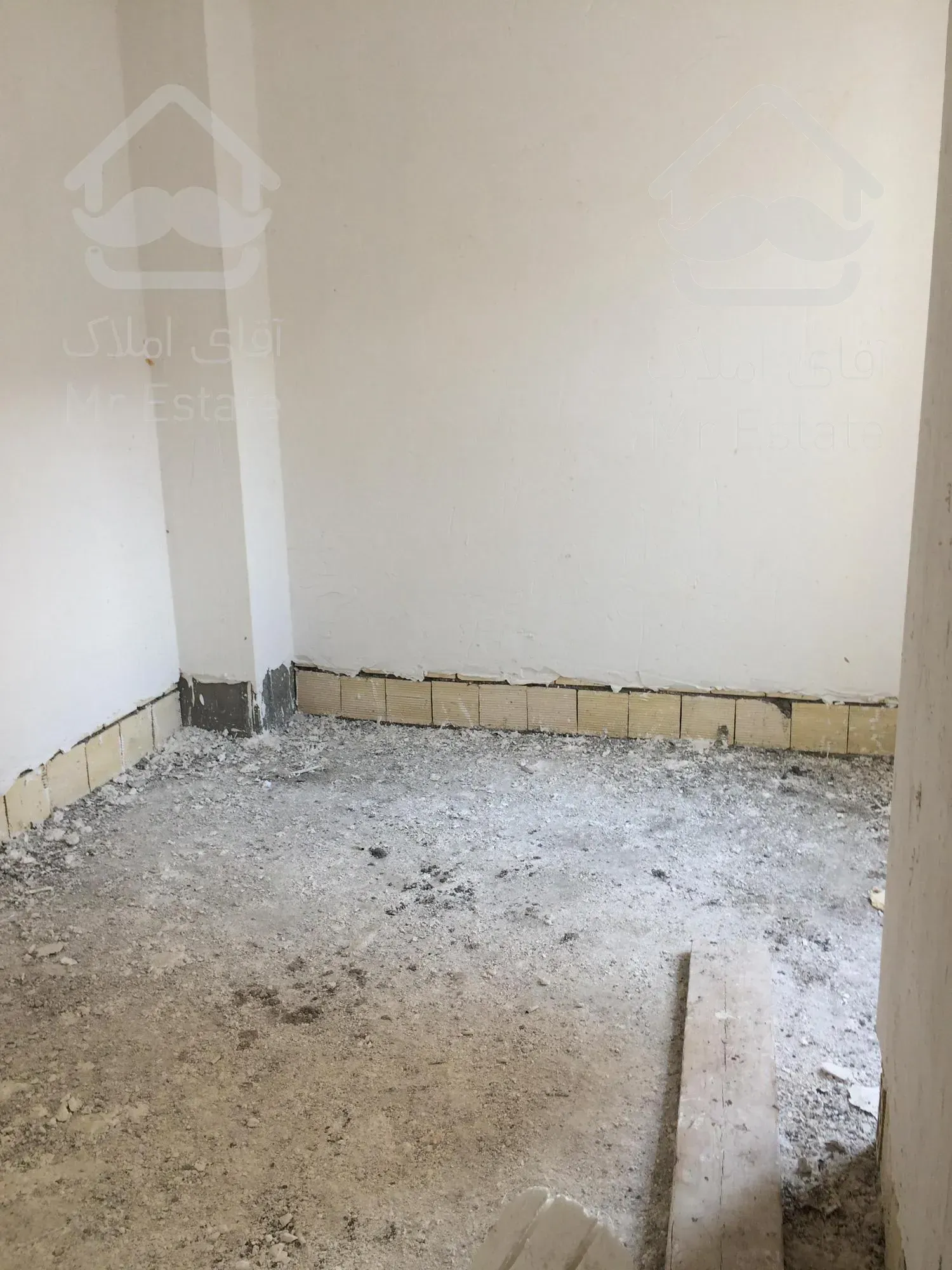 125متر آپارتمان قلیپور پشت بیمارستان پارس