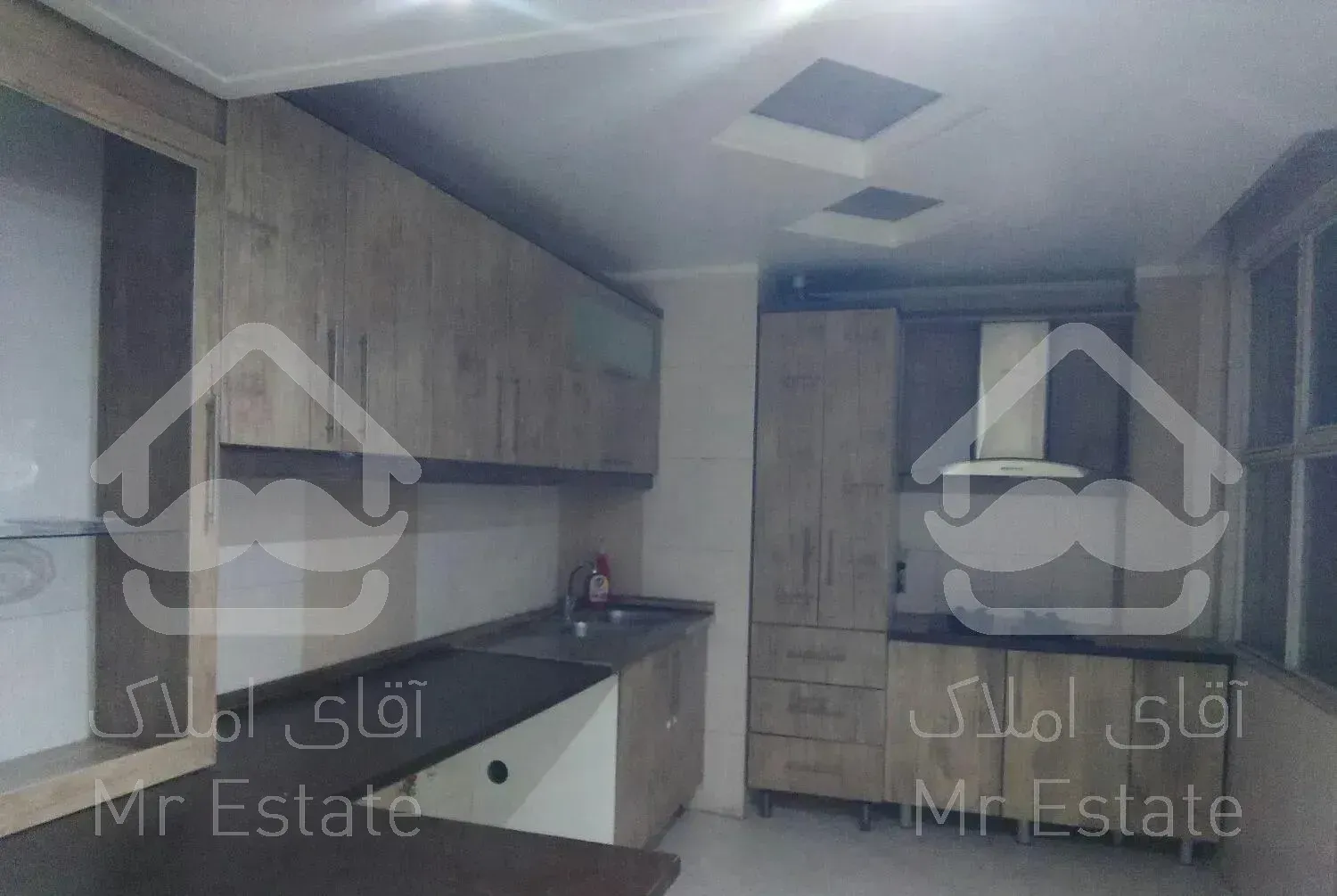 آپارتمان خ استخر 70 متر تک خواب فول امکانات تخلیه