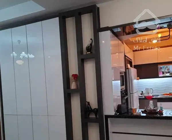 آپارتمان ۱۱۰ متری فاز۴ مهرشهر