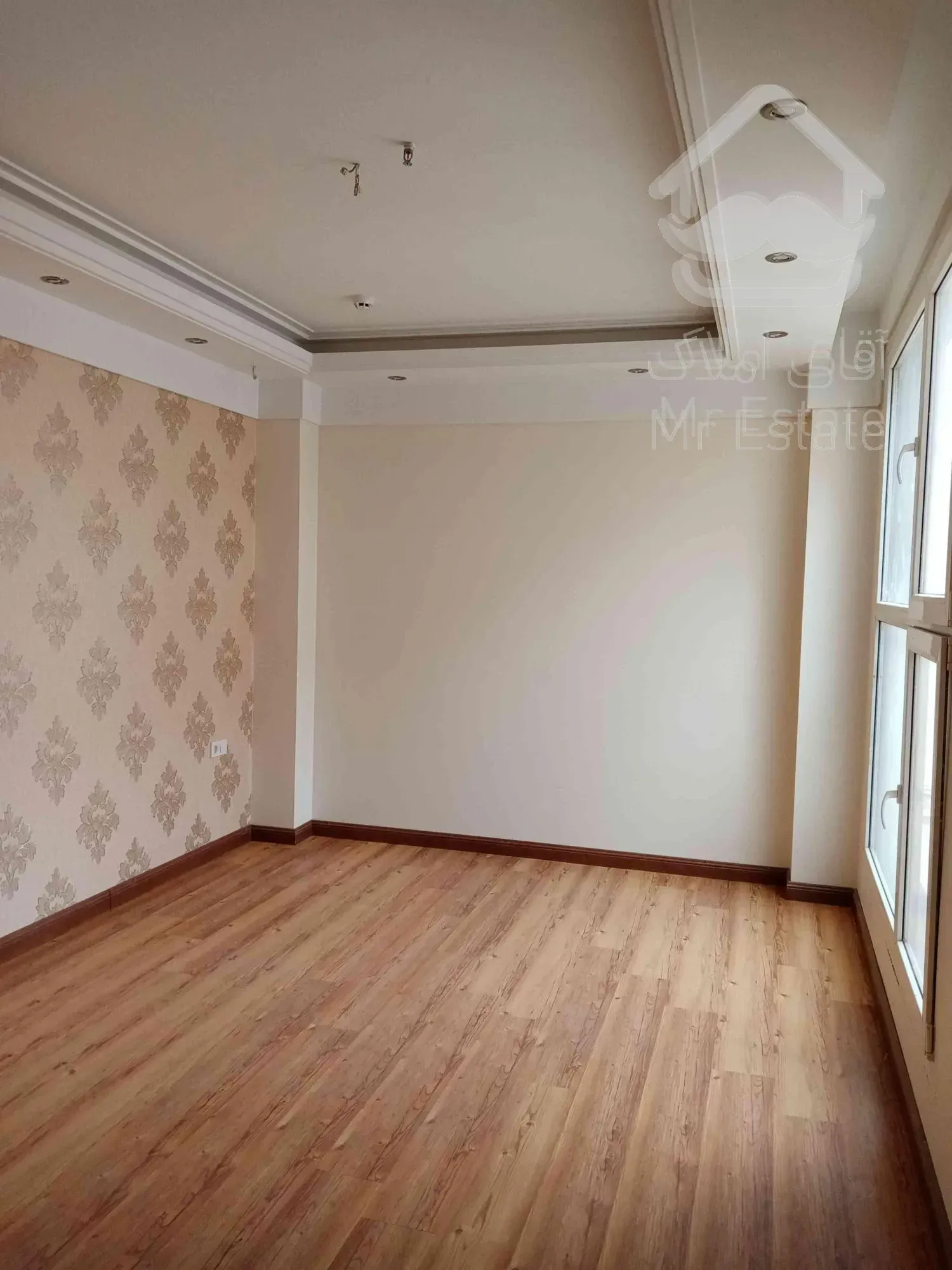 130 متر دو خواب مستر نیاوران نوساز