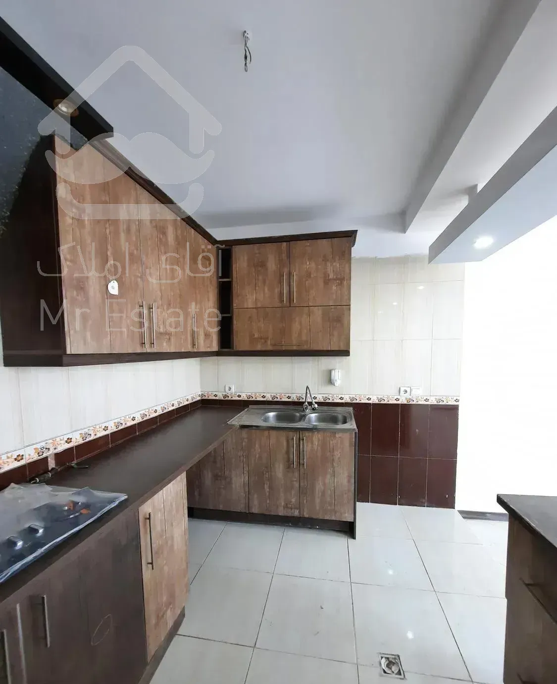 60متر/اسانسور/اوایل فازیک اندیشه خیابان شاهد غربی