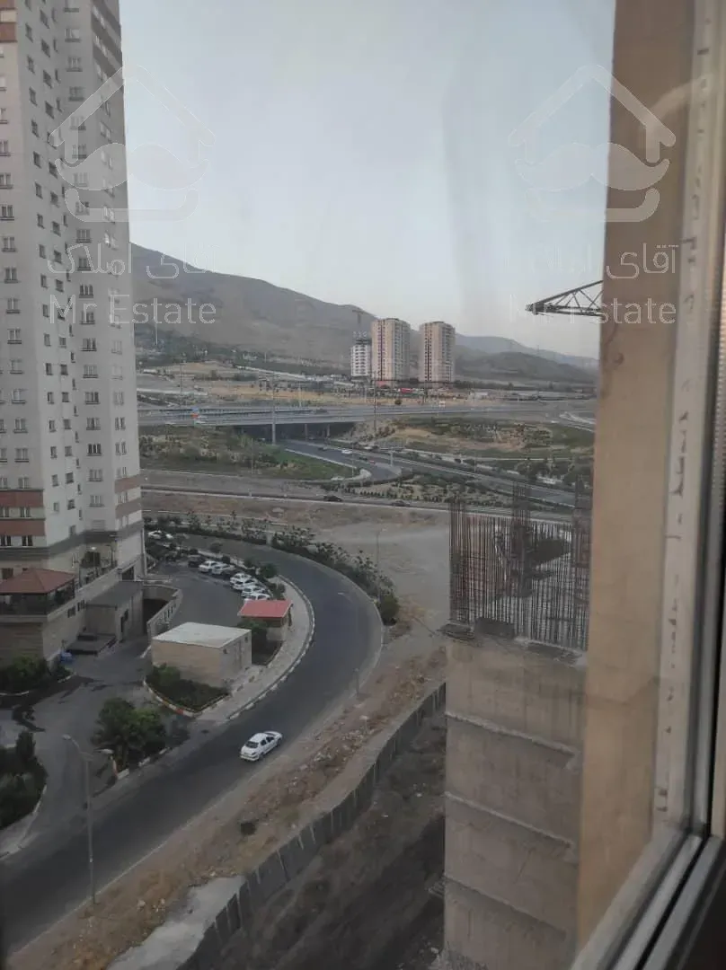 خرید ۱۱۸ متری روبروی دریاچه چیتگر