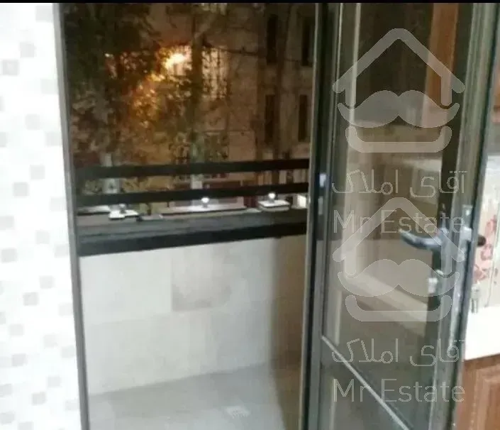 نوساز ۲۱۶ متری ۳ خوابه فلکه اول