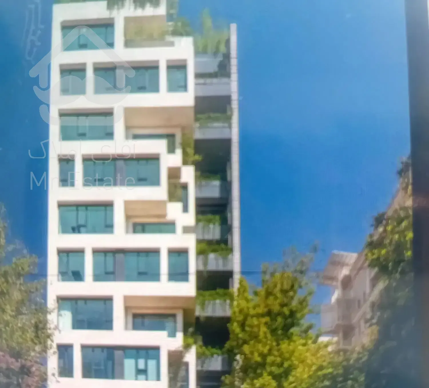 فروش فوری / ۶۳متر/ همکف / سند۶دانگ‌/ حیاط خلوت