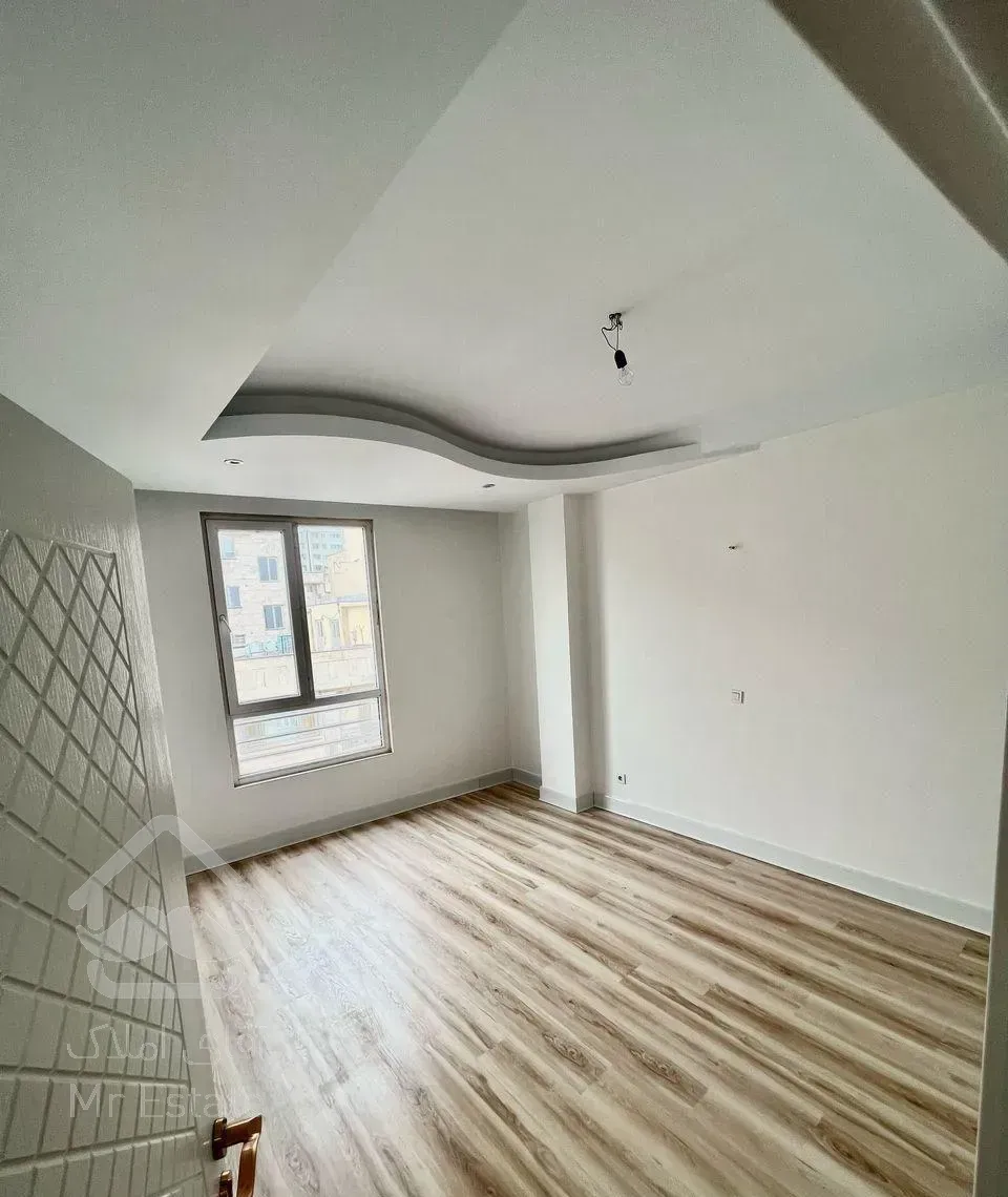 ۷۶ متر/۲ خواب/ طبقه ۱/ ملک دو نبش