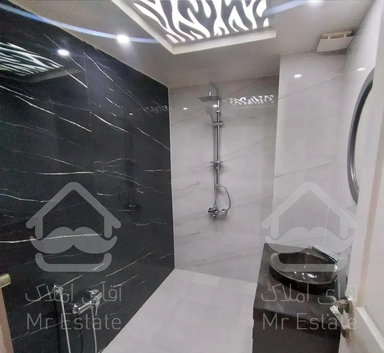 ۱۱۸متر*سه خواب*خواب مستر*سهروردی شمالی