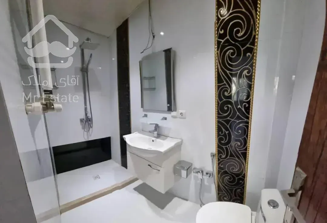 آپارتمان ۱۳۱ متری پاسداران