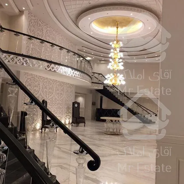 خرید آپارتمان 243 متری فرمانیه سنبل