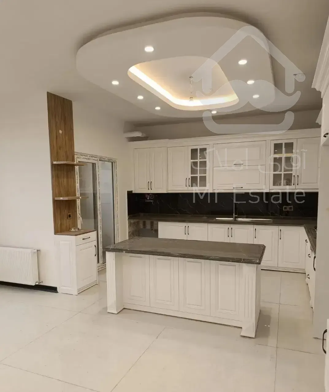 ۱۵۰ متر / ۳ خواب (تاپ لوکیشن صادقیه)