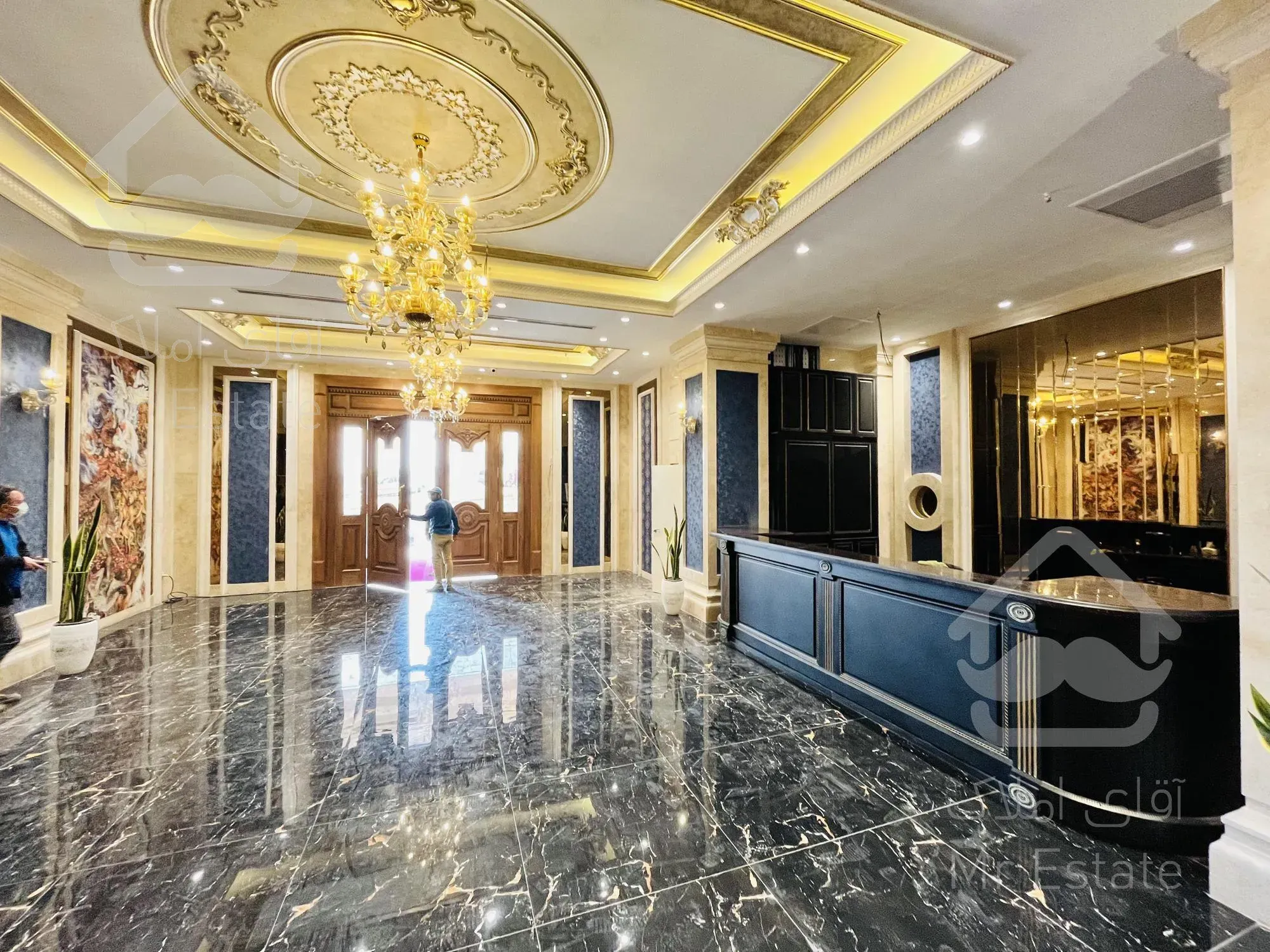 ۱۱۵ متر برج اعیان رونیکا