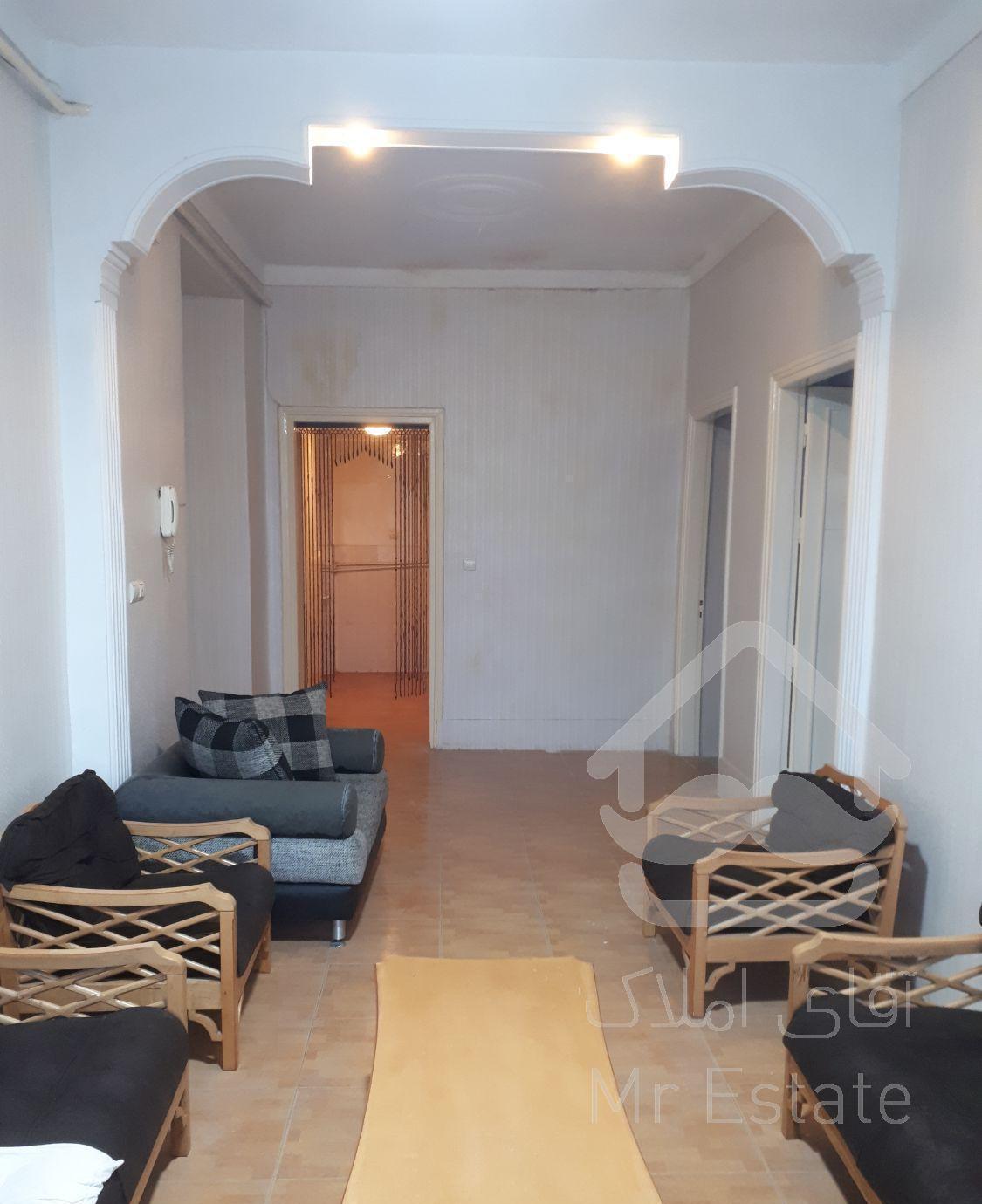 آپارتمان قابل  بنگاه اتومبیل