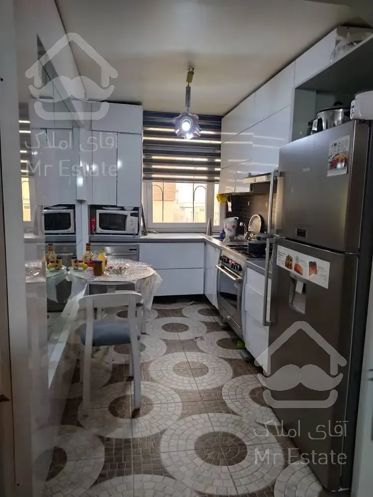 آپارتمان ۹۲متری دو خواب امکانات عالی سال ساخت ۱۳۸۲