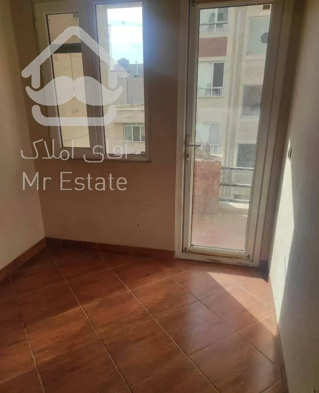 80 متر دو خوابه نیرویی دریایی