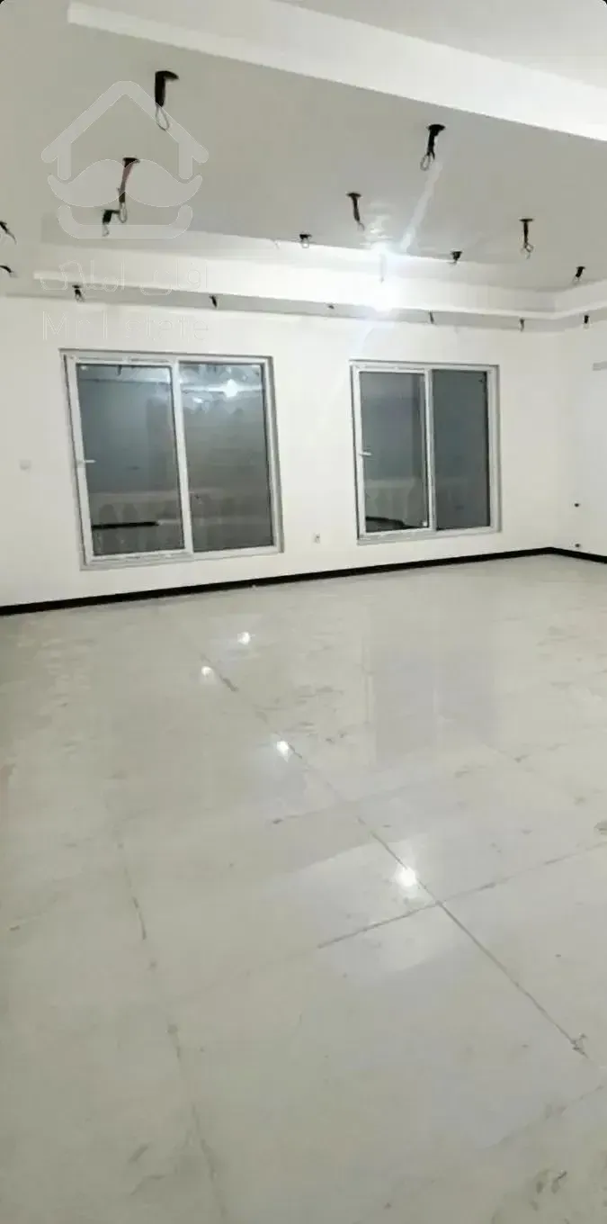 آپارتمان ۱۴۰ متری خ ساری کوچه آلمانیا