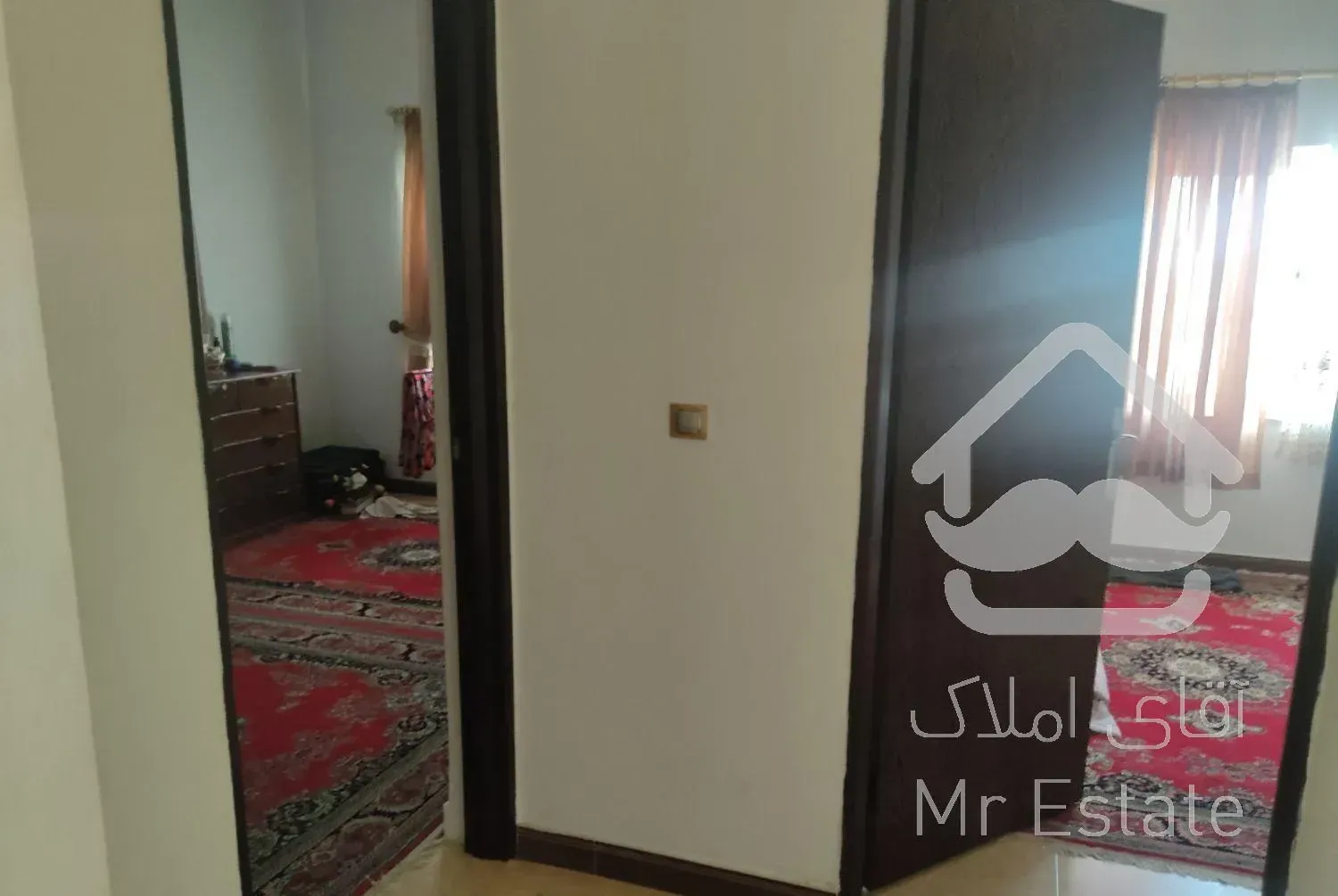 آپارتمان ۱۴۰ متری در شمس آباد