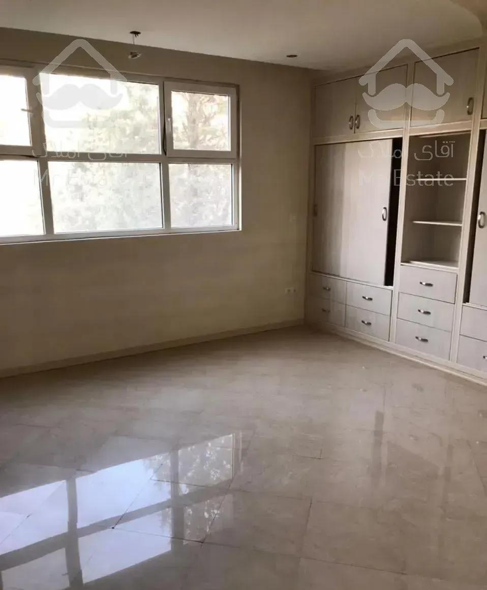 ۲۳۵متر//ستاره‌طلایی