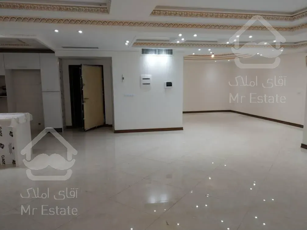 خرید آپارتمان سه خوابه 194 متری اباذر