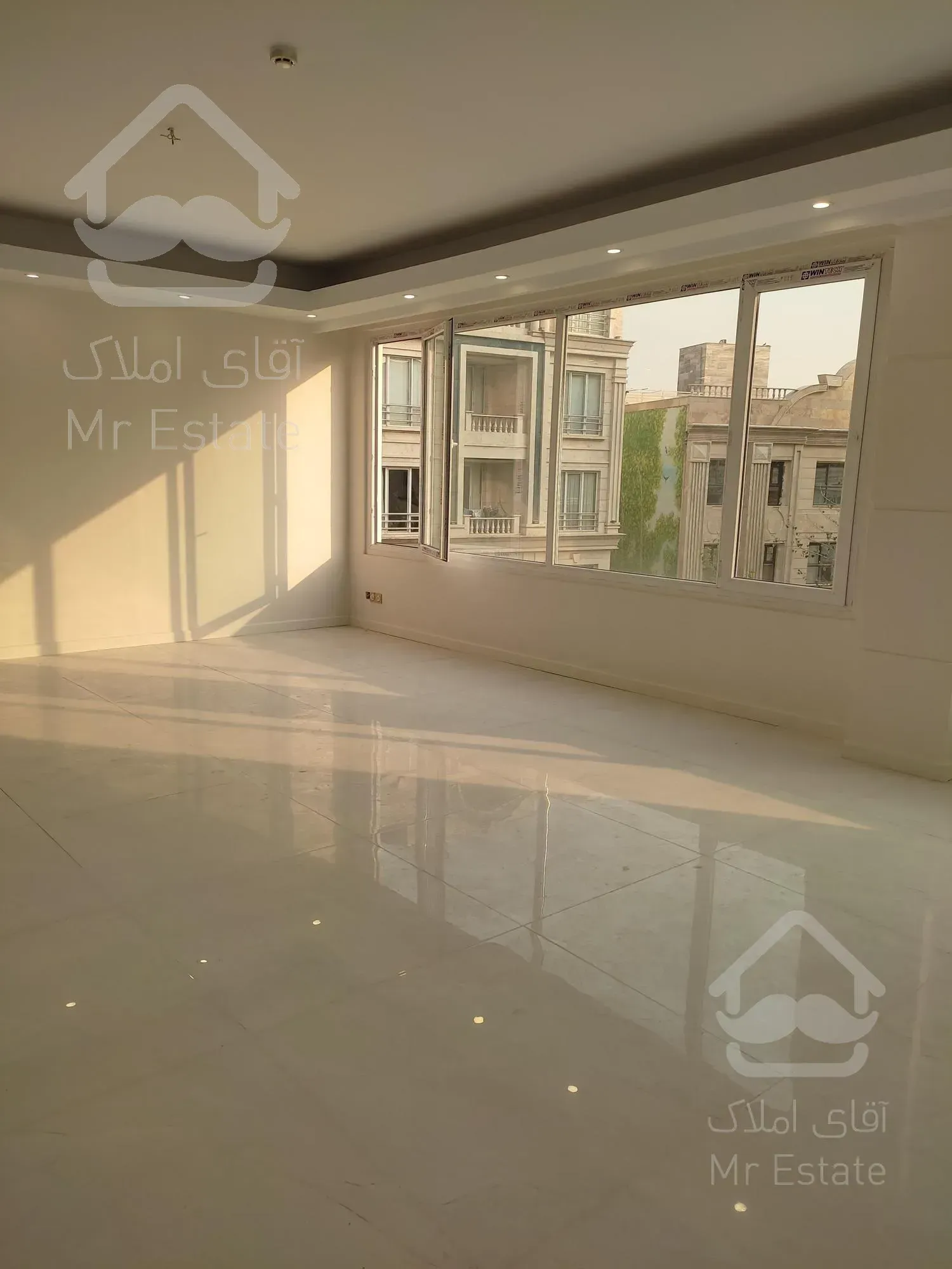 193متر سه خواب مستر فول بازسازی پلان مجزا. جمشیدیه