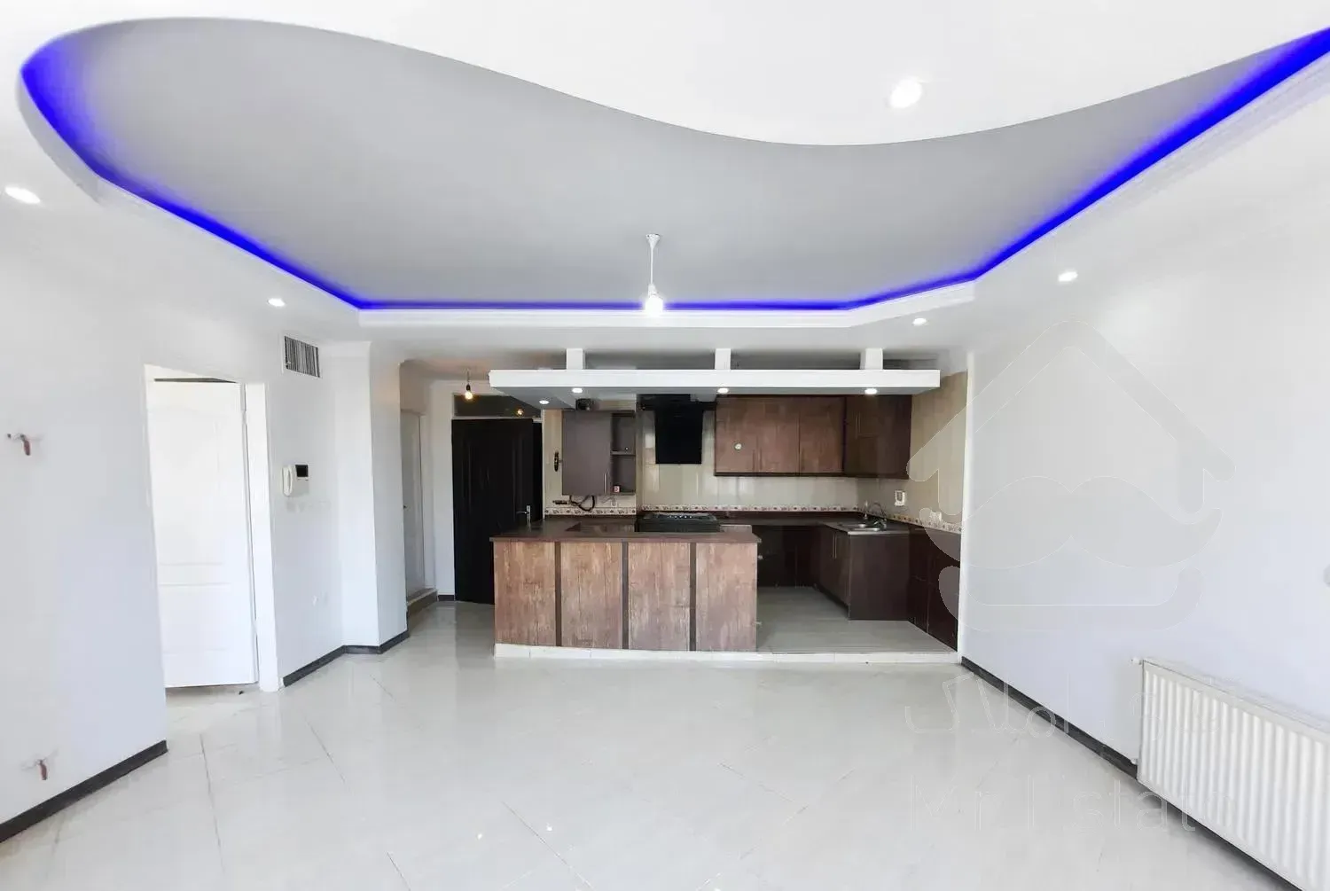 60متر/اسانسور/اوایل فازیک اندیشه خیابان شاهد غربی