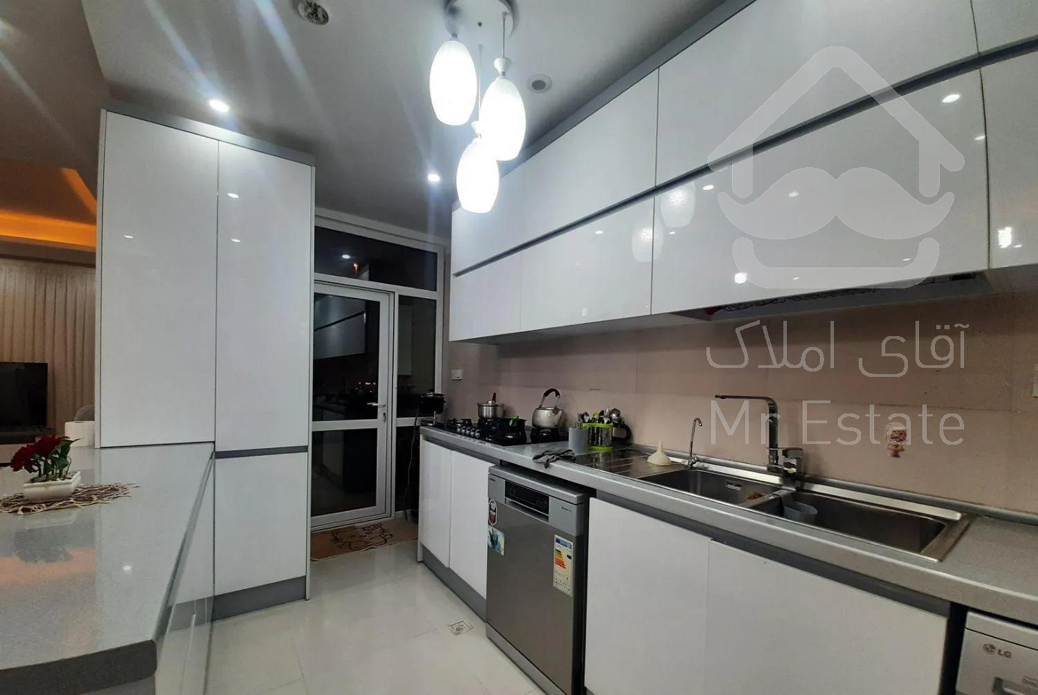 فروش آپارتمان دوخوابه نوساز