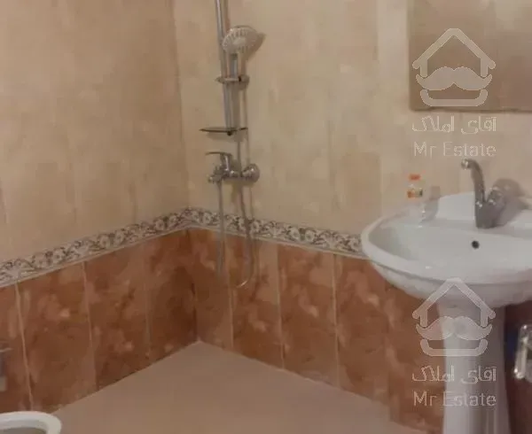 120 متر دو خوابه .بازسازی شده.