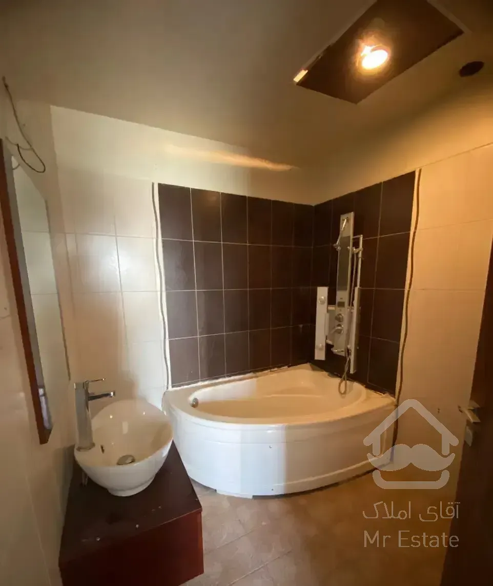 ۱۳۸ متر / ۳ خواب / فول نوسازی / باور نکردنی