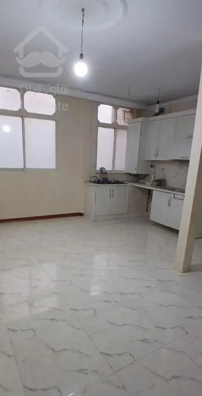 ۴۴متری تختی بازسازی شده، تمیز ،غرق نور ،تک واحدی