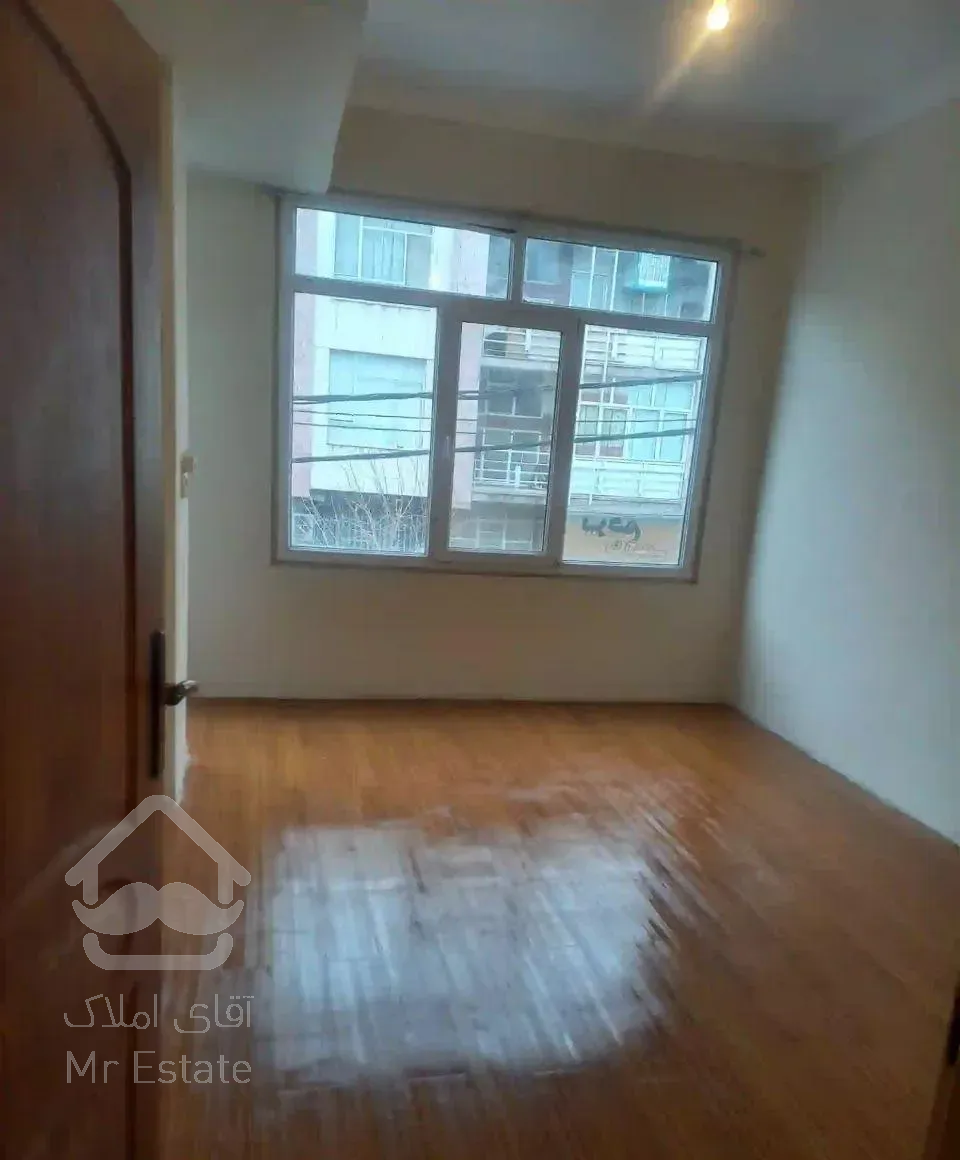 120متری3خواب تاپ لوکیشن سالن پرده خور (شادمان)