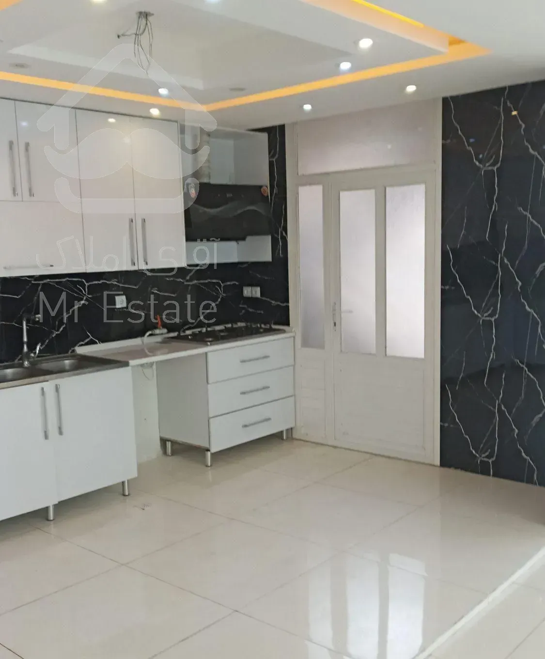 فروش آپارتمان ۱۵۷ متری ۳ خوابه در کشاورزی