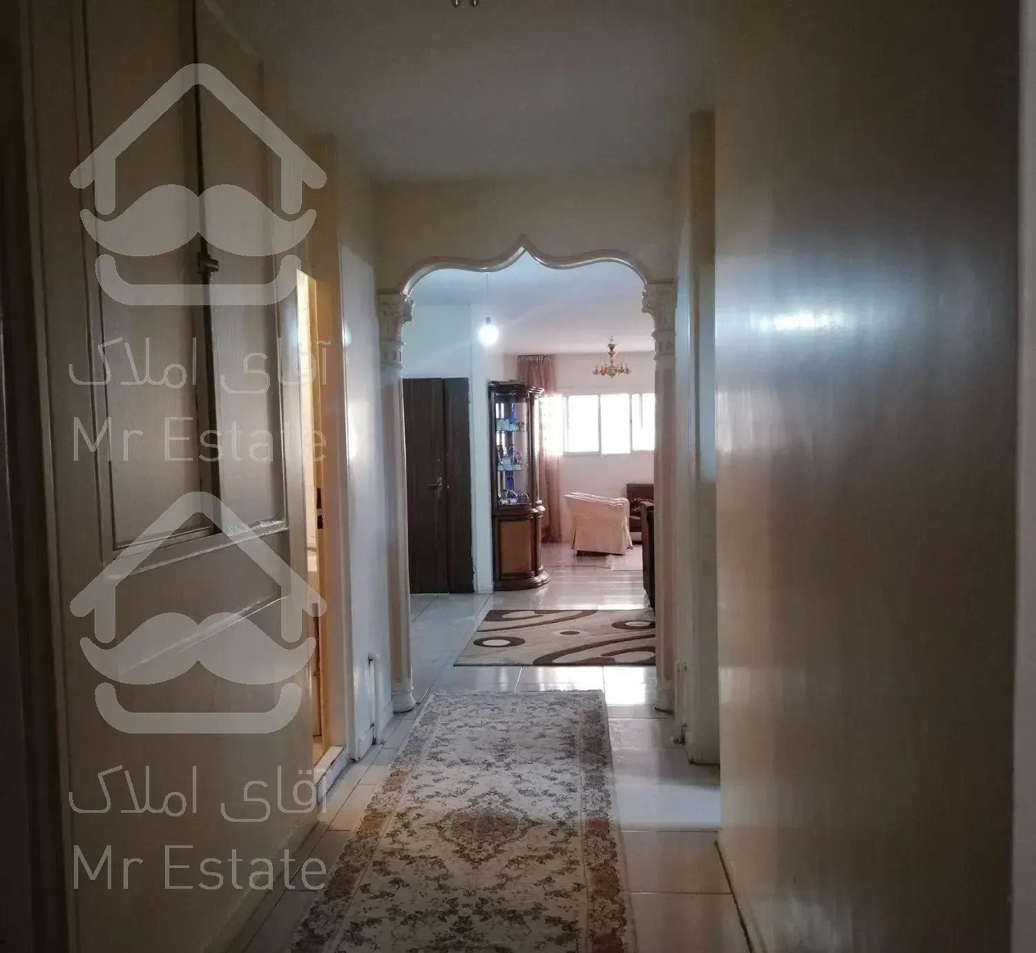 165 متـر 3 خـواب حیـاط دار کـریمخـان ویـلا شمـالـی