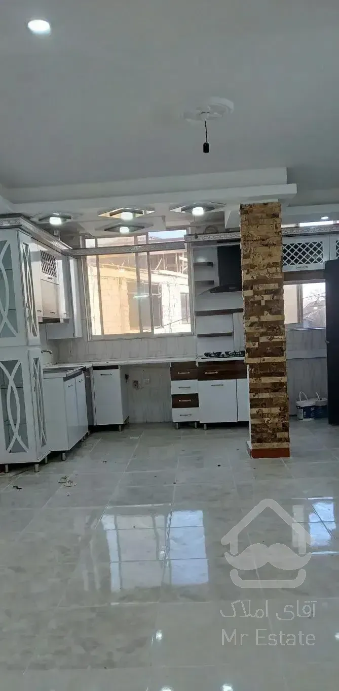 ۶۵مترطبقه اول ماشین رو جاده چمخاله