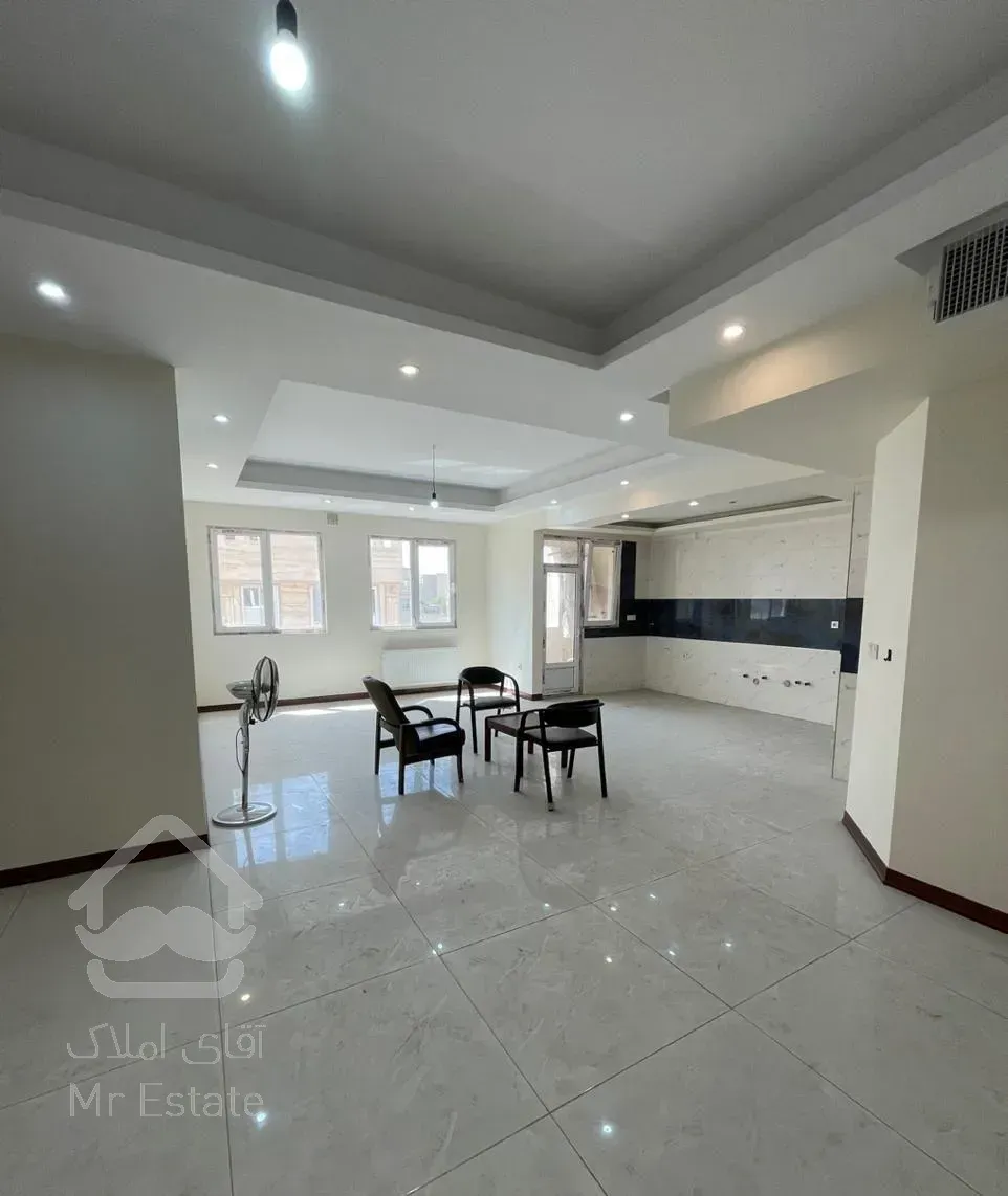 فروش آپارتمان ۱۰۵ متری ۲ خوابه در مهرآباد جنوبی