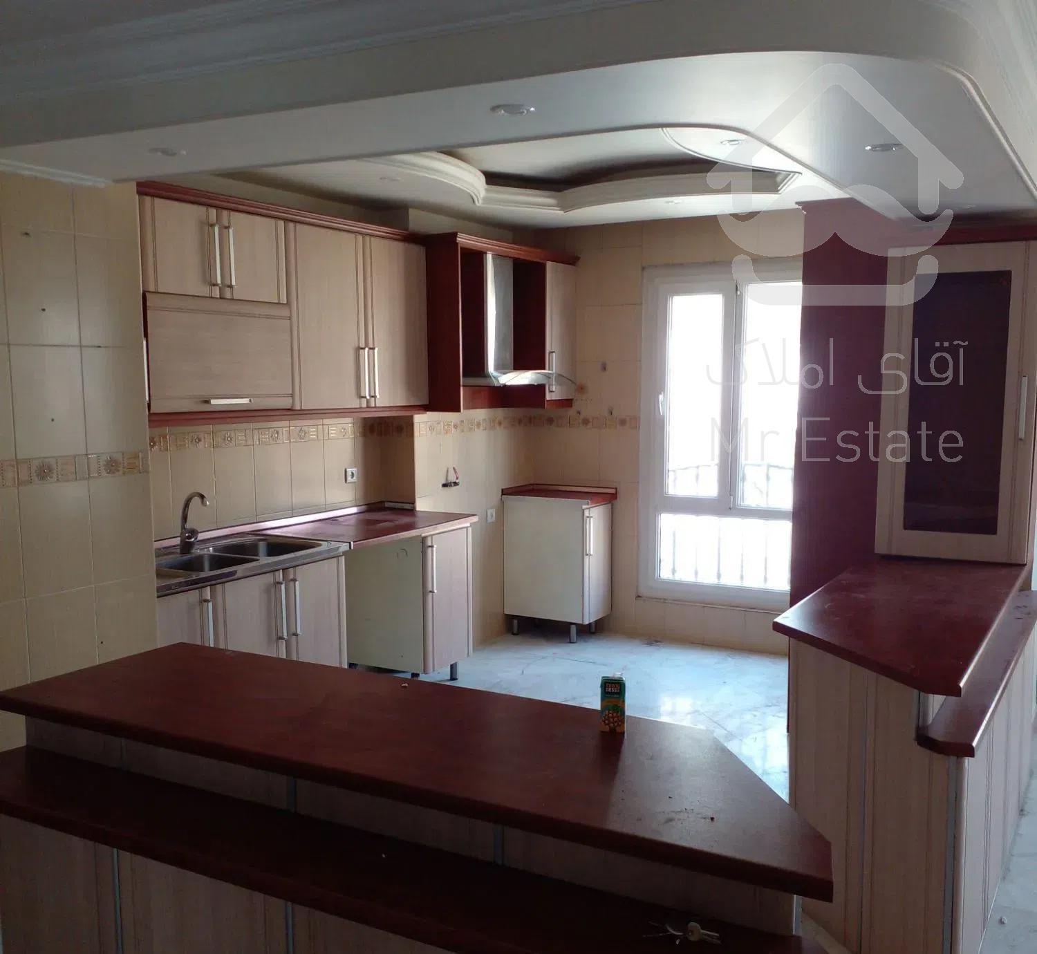 آپارتمان۱۵۰ متری.۳خوابه.فول امکانات