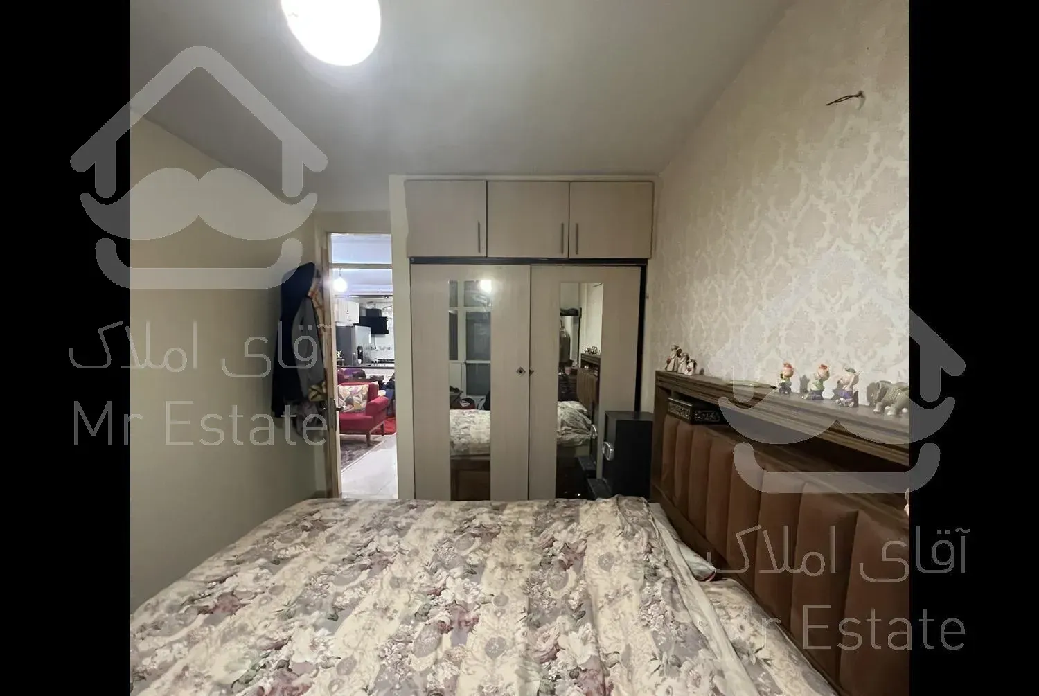 ۶۸ متری یک خوابه با ۴۰ متر حیاط اختصاصی